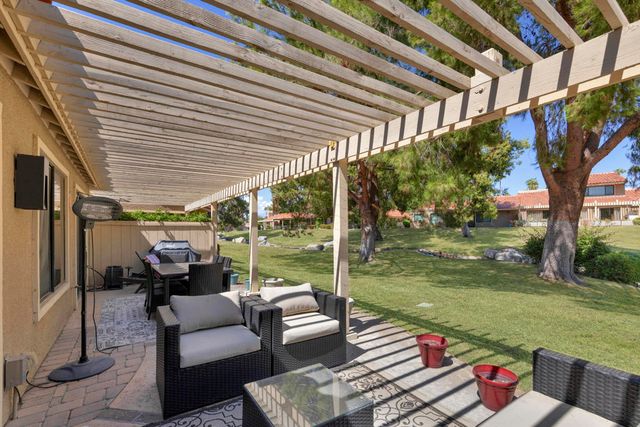 38 Tennis Club Drive, Rancho Mirage, CA 92270