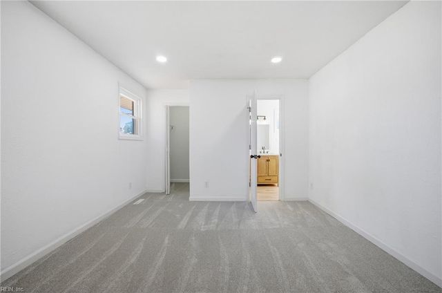 1517 Ekstine DR, Portsmouth, VA 23701