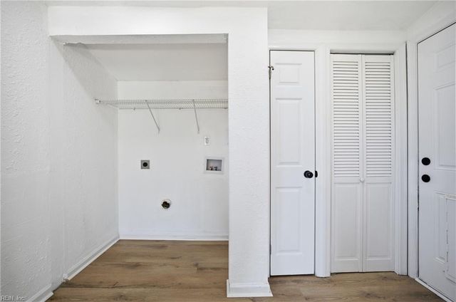 1517 Ekstine DR, Portsmouth, VA 23701