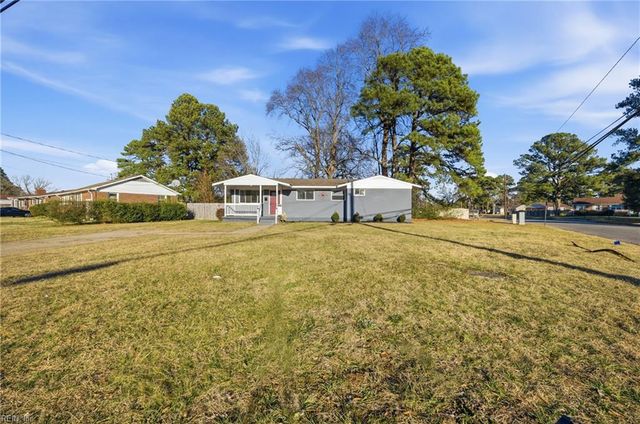 1517 Ekstine DR, Portsmouth, VA 23701