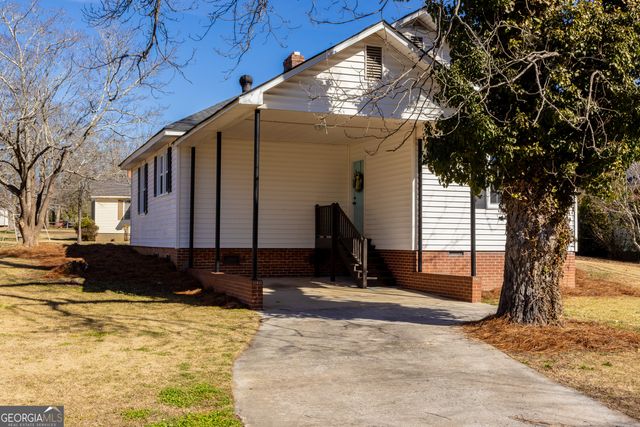 516 W Goodrich Avenue, Thomaston, GA 30286