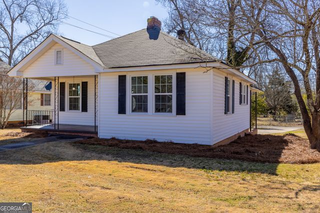 516 W Goodrich Avenue, Thomaston, GA 30286