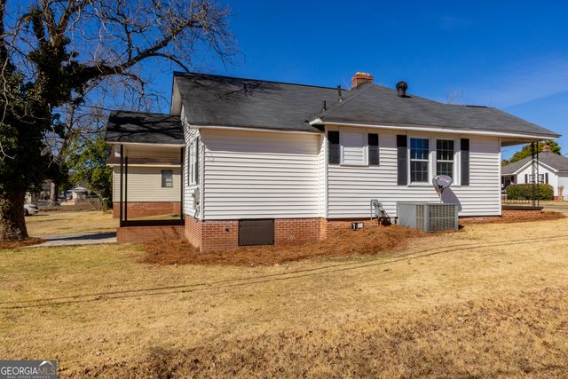 516 W Goodrich Avenue, Thomaston, GA 30286