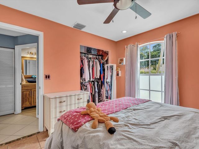 7559 Savannah Lane, Greenacres, FL 33463