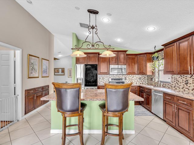 7559 Savannah Lane, Greenacres, FL 33463