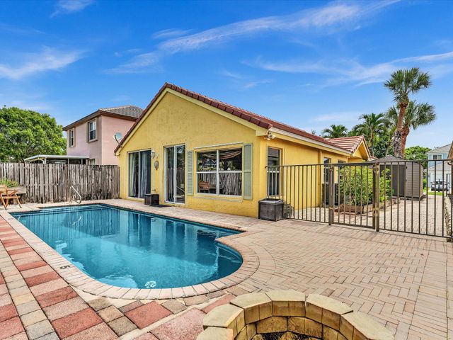 7559 Savannah Lane, Greenacres, FL 33463