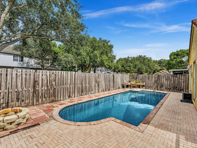 7559 Savannah Lane, Greenacres, FL 33463