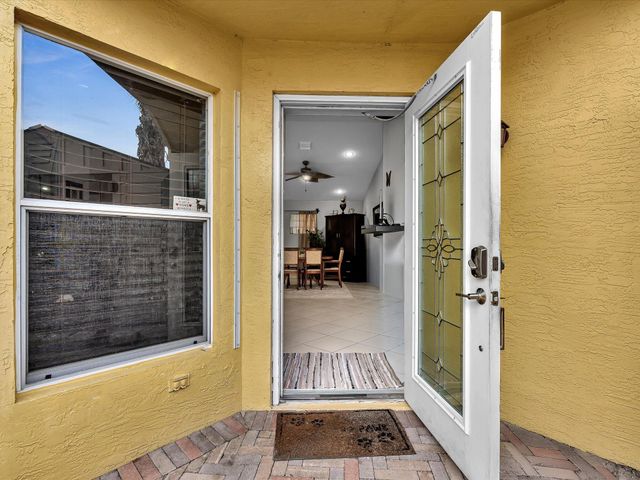 7559 Savannah Lane, Greenacres, FL 33463