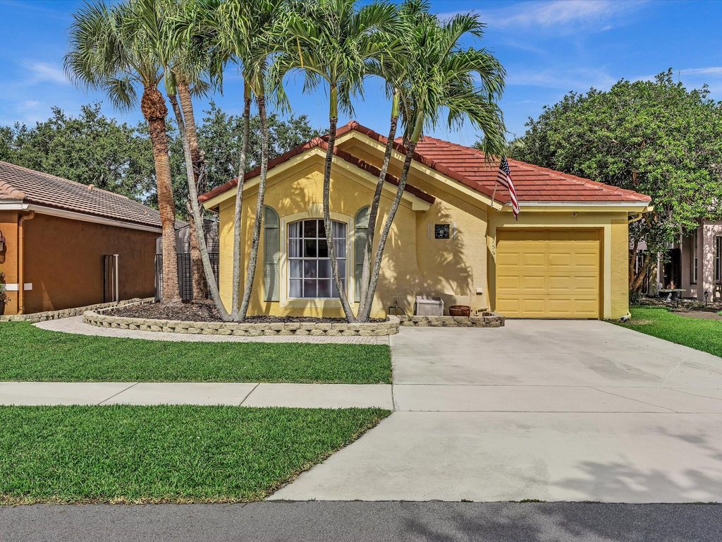7559 Savannah Lane, Greenacres, FL 33463