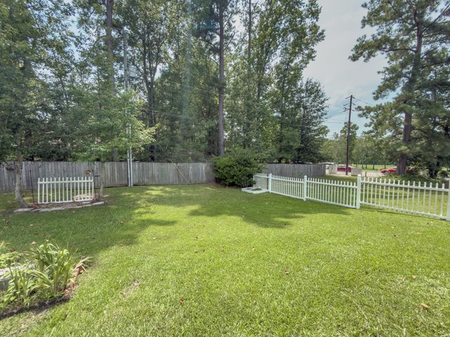 102 Manning Court, Summerville, SC 29485