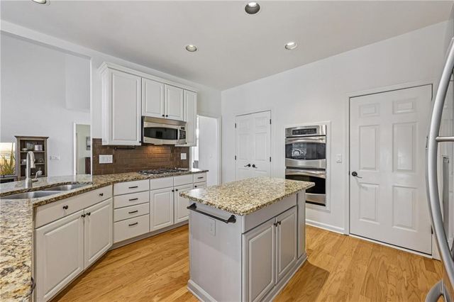 4096 Vinings Mill SE Trail, Smyrna, GA 30080