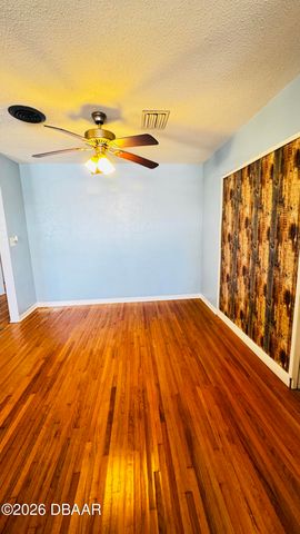 921 N Wild Olive Ave Apt 1, Daytona Beach, FL 32118