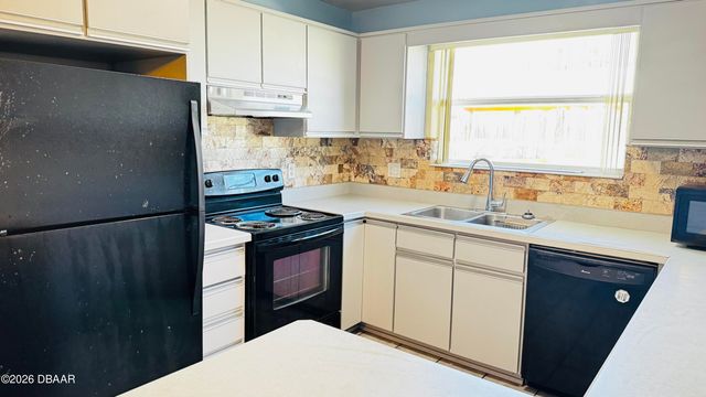 921 N Wild Olive Ave Apt 1, Daytona Beach, FL 32118