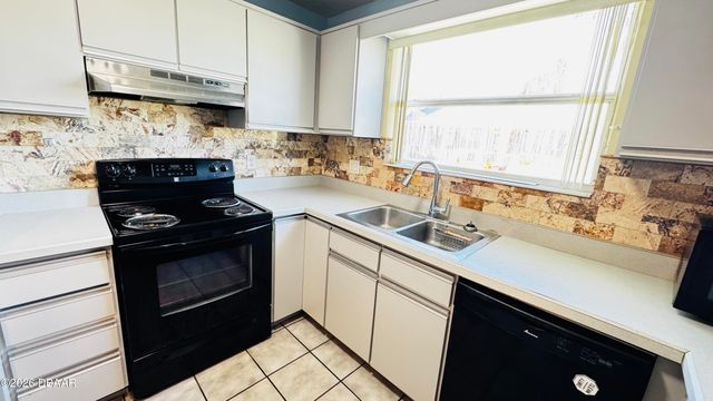 921 N Wild Olive Ave Apt 1, Daytona Beach, FL 32118