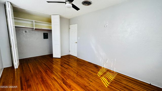921 N Wild Olive Ave Apt 1, Daytona Beach, FL 32118