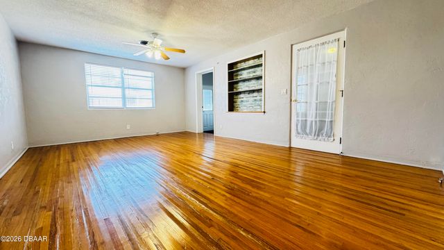 921 N Wild Olive Ave Apt 1, Daytona Beach, FL 32118