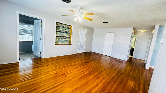 921 N Wild Olive Ave Apt 1, Daytona Beach, FL 32118