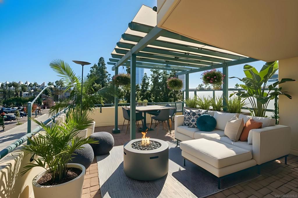 510 1st Ave 302, San Diego, CA 92101