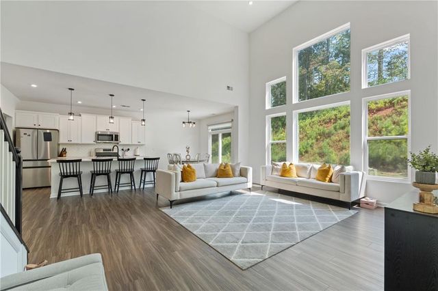 8125 Brewton Bend, Cumming, GA 30107