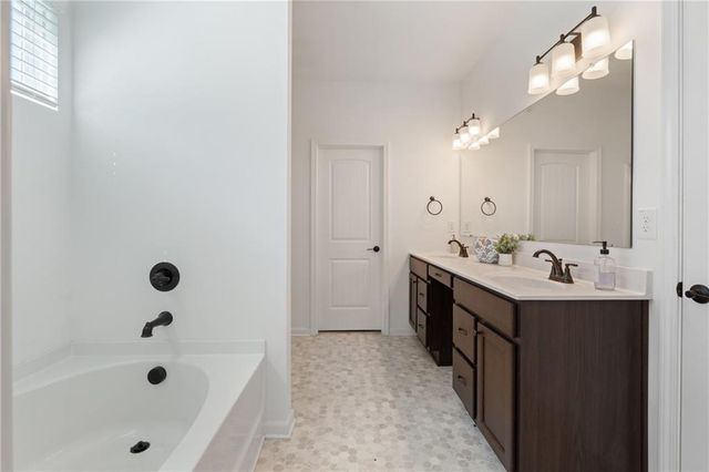 8125 Brewton Bend, Cumming, GA 30107