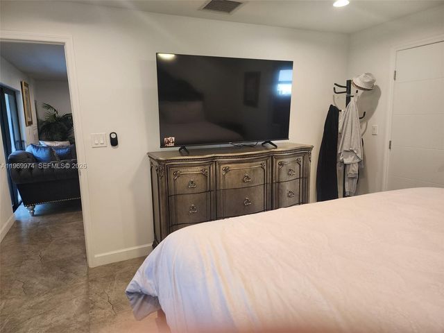 413 SW 10th St, Delray Beach, FL 33444