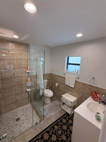 413 SW 10th St, Delray Beach, FL 33444