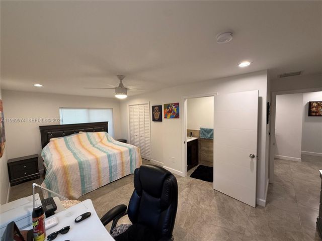 413 SW 10th St, Delray Beach, FL 33444
