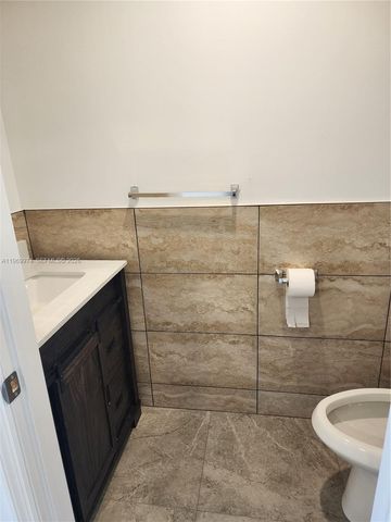 413 SW 10th St, Delray Beach, FL 33444