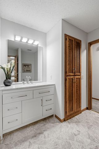 2624 94th Avenue N, Brooklyn Park, MN 55444
