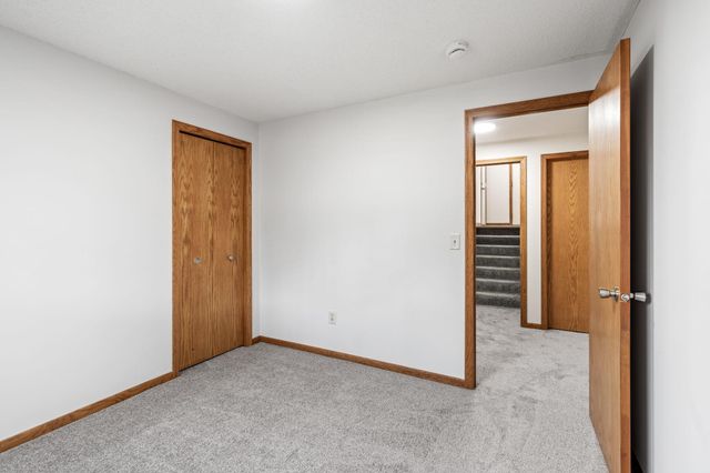 2624 94th Avenue N, Brooklyn Park, MN 55444