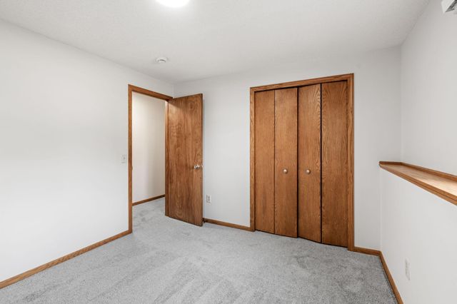 2624 94th Avenue N, Brooklyn Park, MN 55444