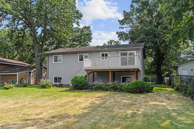 2624 94th Avenue N, Brooklyn Park, MN 55444