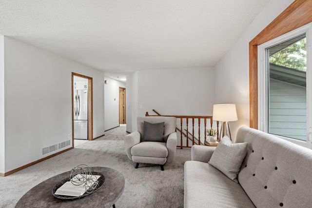 2624 94th Avenue N, Brooklyn Park, MN 55444