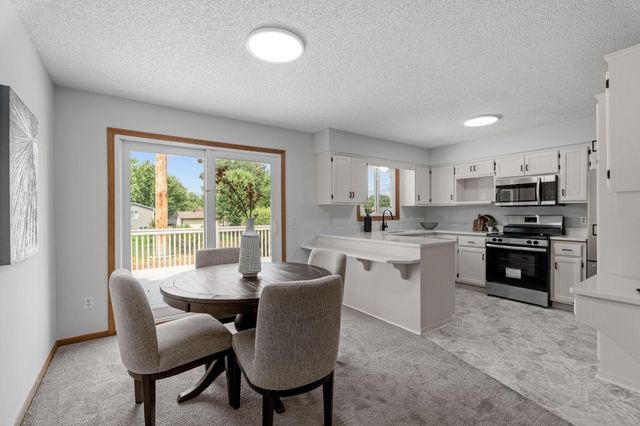2624 94th Avenue N, Brooklyn Park, MN 55444