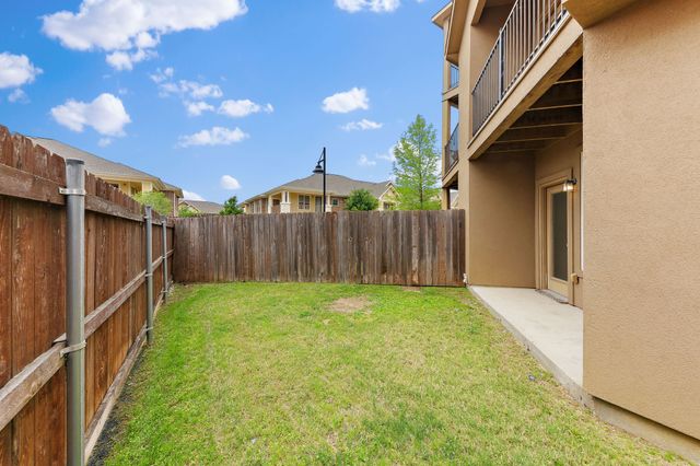 2630 Villa Di Lago 6, Grand Prairie, TX 75054