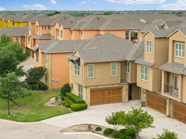 2630 Villa Di Lago 6, Grand Prairie, TX 75054