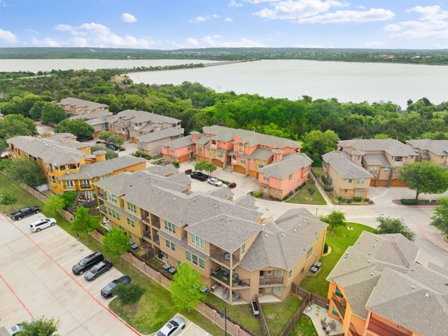 2630 Villa Di Lago 6, Grand Prairie, TX 75054