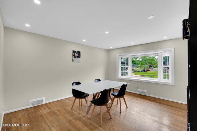 11 Lawrence Avenue, Howell, NJ 07731