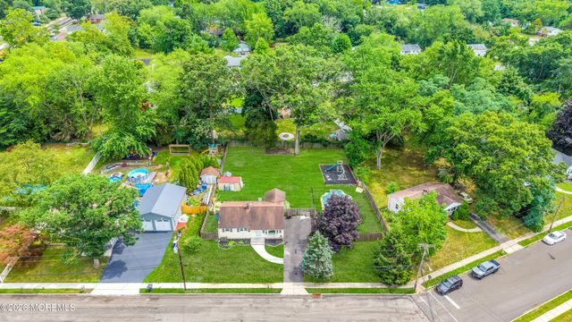 11 Lawrence Avenue, Howell, NJ 07731