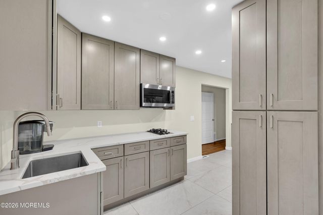 11 Lawrence Avenue, Howell, NJ 07731
