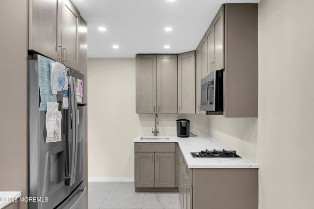 11 Lawrence Avenue, Howell, NJ 07731