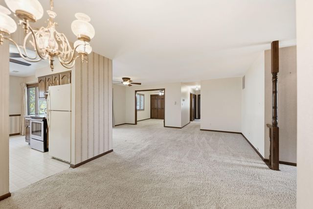 2022 Windsor Court 4, Schererville, IN 46375