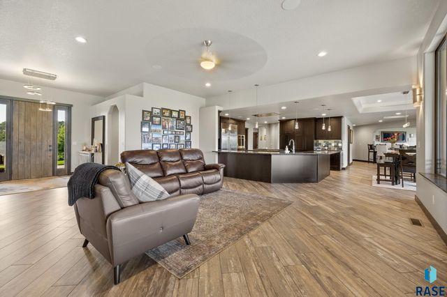 7020 Prestwick Rd Road, Rapid City, SD 57702