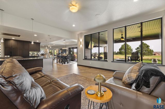 7020 Prestwick Rd Road, Rapid City, SD 57702