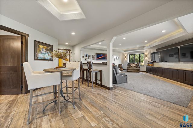 7020 Prestwick Rd Road, Rapid City, SD 57702