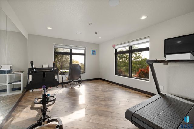 7020 Prestwick Rd Road, Rapid City, SD 57702