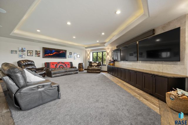 7020 Prestwick Rd Road, Rapid City, SD 57702