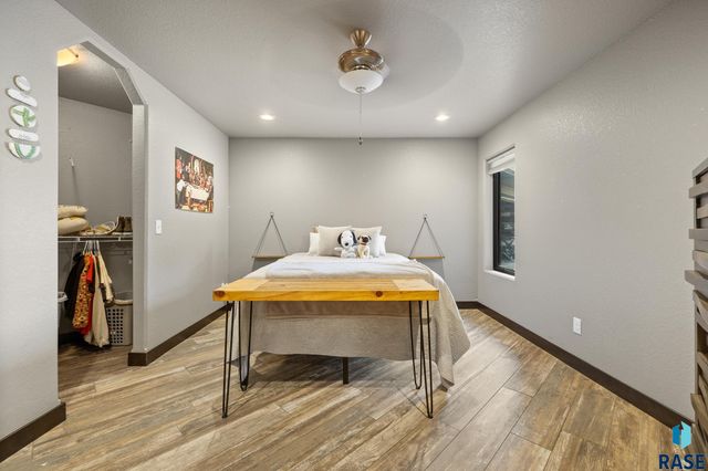 7020 Prestwick Rd Road, Rapid City, SD 57702