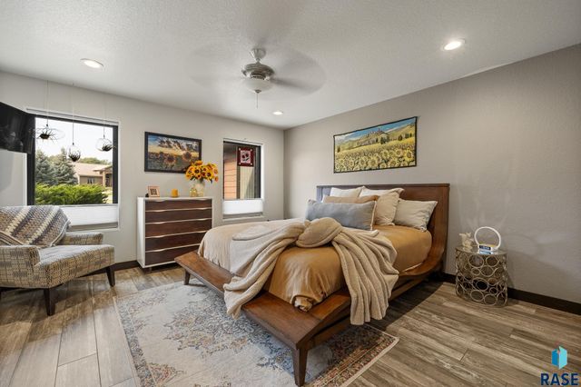 7020 Prestwick Rd Road, Rapid City, SD 57702