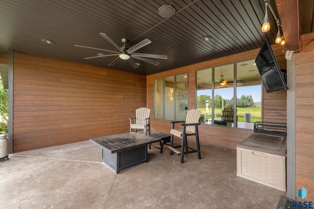 7020 Prestwick Rd Road, Rapid City, SD 57702